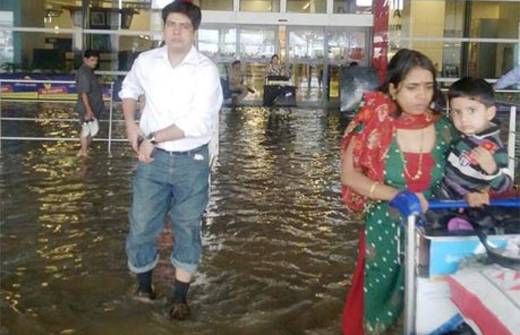 Delhi Airport-flood2